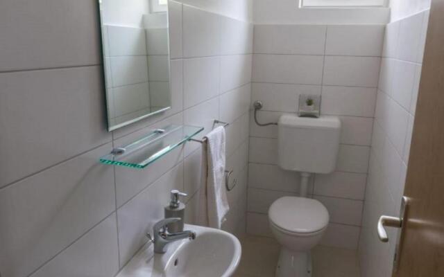 Villa Petar 2 - 10m From sea - H