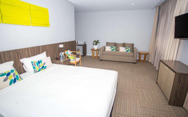 ibis Styles The Entrance