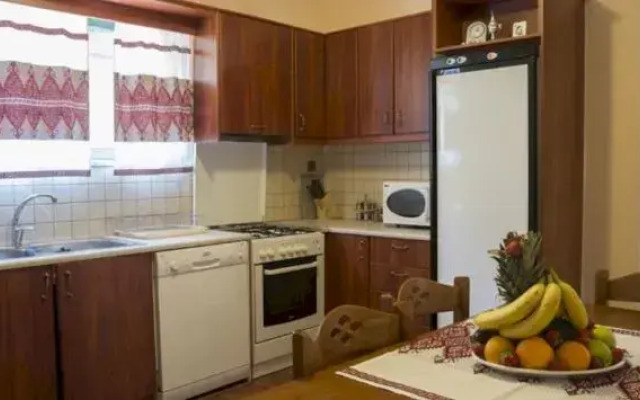 Elia Therissos Maisonettes