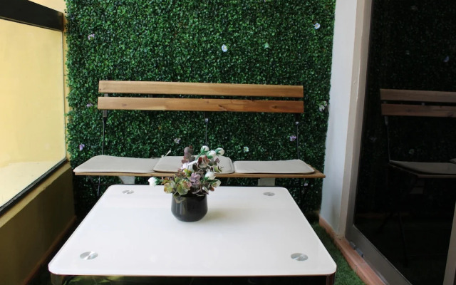 Urban Panda Hostel JBR Dubai