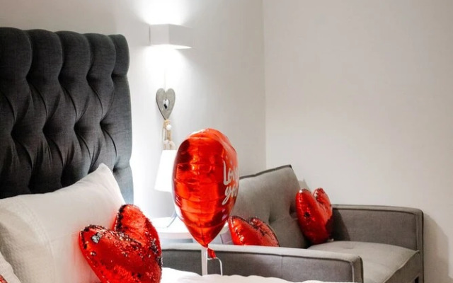 Dealhouse Apartments 1