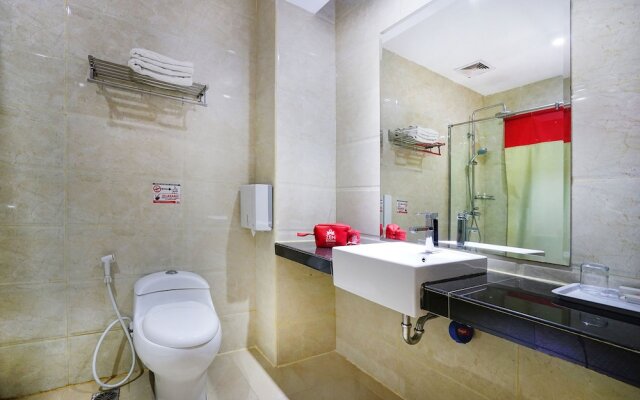 ZEN Rooms Near BCS Mall Penuin