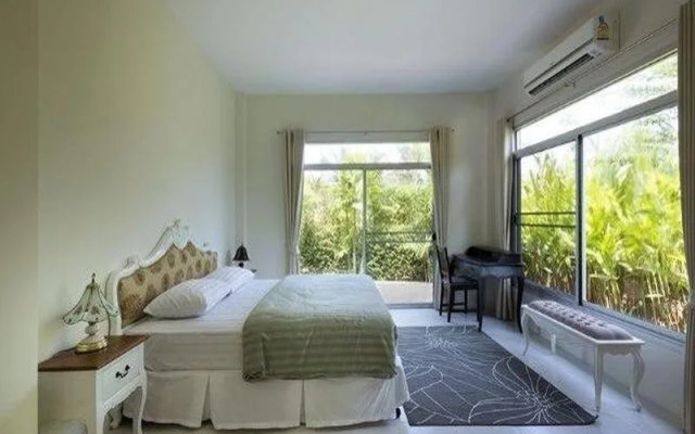 V Exclude at Casa Seaside Holiday House