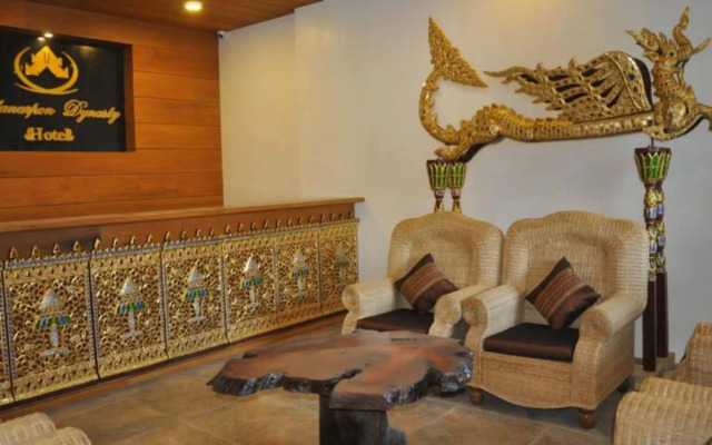 Yadanarpon Dynasty Hotel