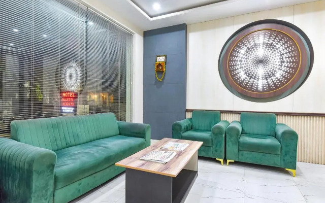 OYO 9571 Hotel Aditya Residency