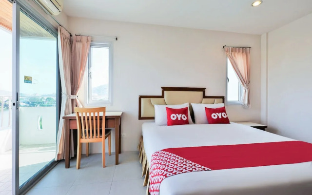 OYO 605 Lake View Phuket Place