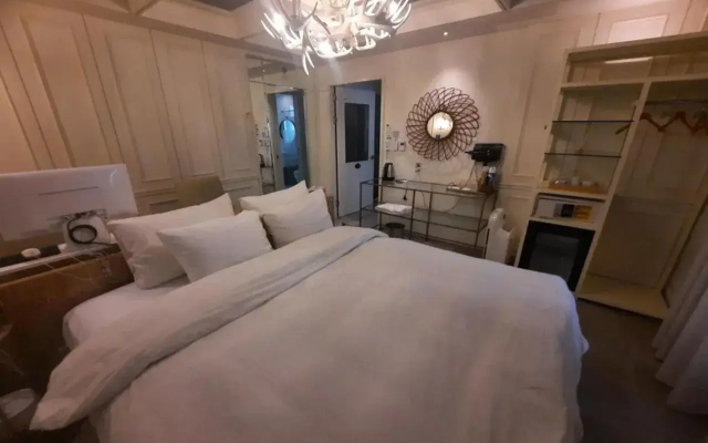 Boutique Hotel February SongJeong