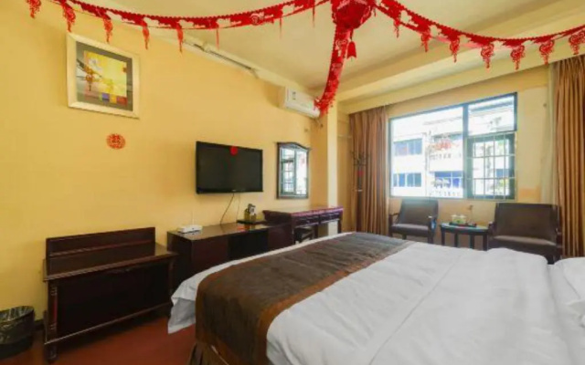 Jinfeng Hotel – Guest Rooms – Chengdu
