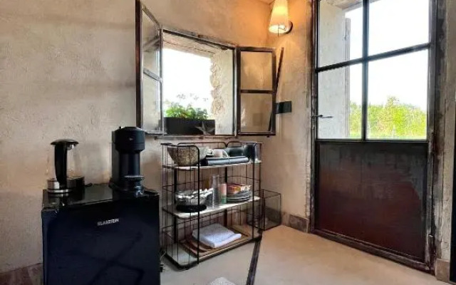 Camillette 2. Cabanon charmant face au Luberon.