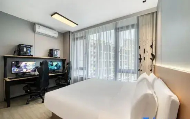 Xiao Hotel （Ten five year old shop）
