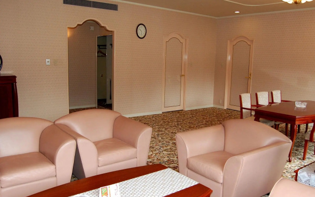 Royal Hotel YAMANAKA ONSEN KAJIKASO
