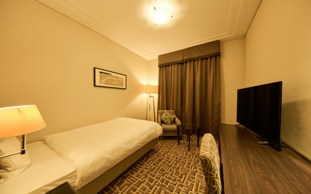 Okura Chiba Hotel