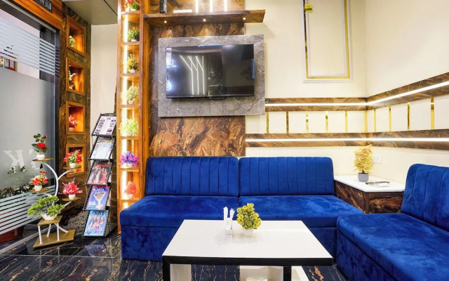 Fabhotel Skyline Suite