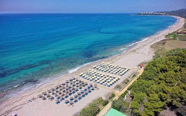 Ninos Grand Beach Resort