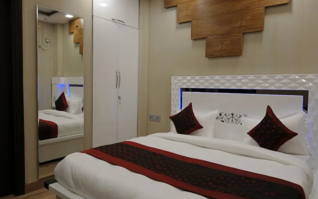 Capital O 12148 Flyover INN