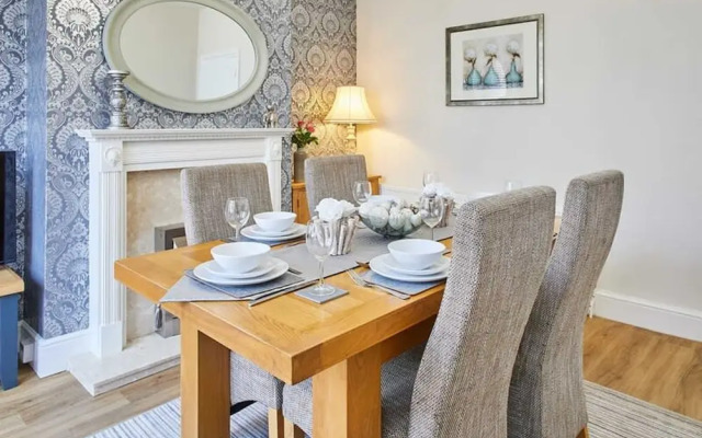 Host Stay Appleton House