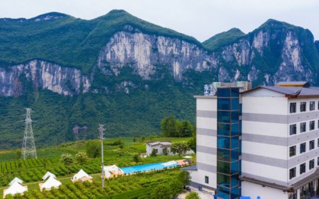 on the Hotel in Enshi Yunya