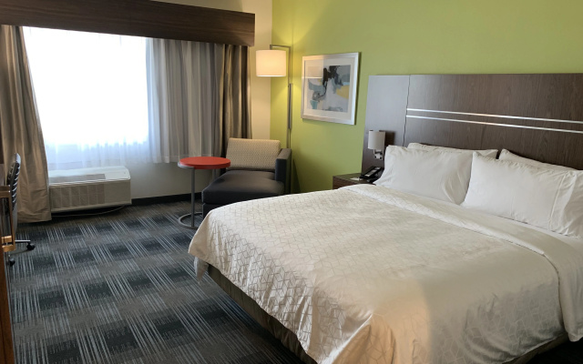 Holiday Inn Express & Suites Dallas NW - Farmers Branch by IHG