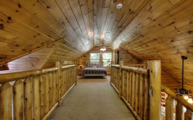 Living Waters 376 - Three Bedroom Cabin