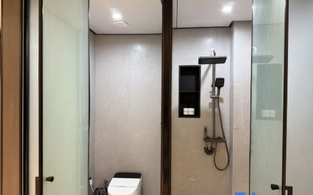 L Intelligent Hotel