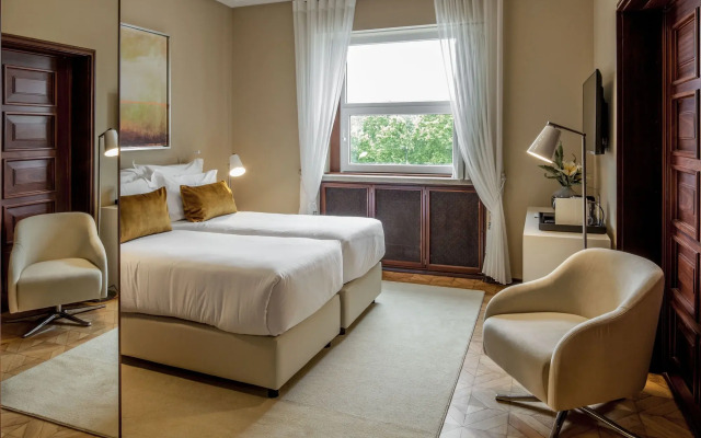 Luzeiros Suites