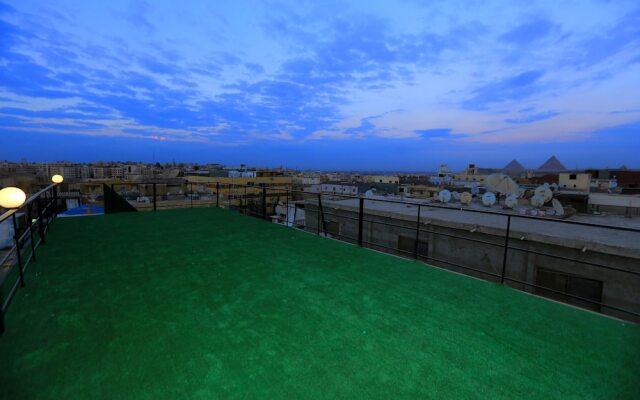 Fabulous View Pyramids Inn