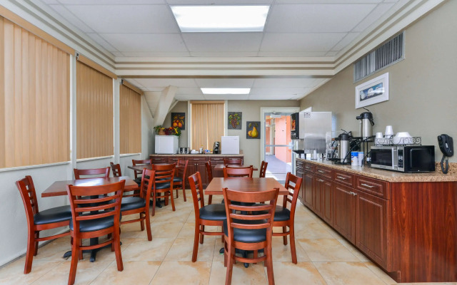 Americas Best Value Inn Sarasota Downtown