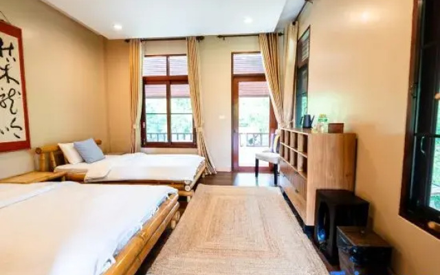 White Tea Hotel