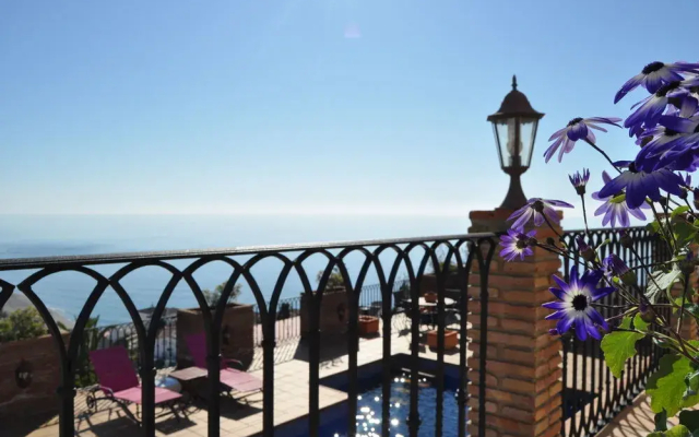 Welcome Inn Nerja
