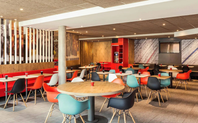 ibis Saint Quentin En Yvelines Velodrome