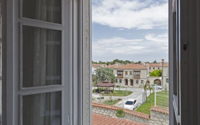 Alacati Roka Tas Otel