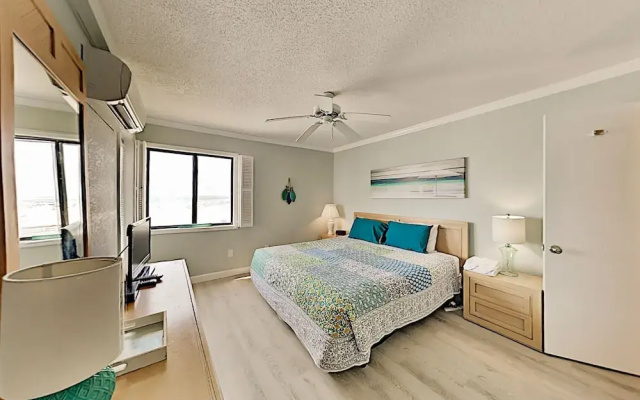 12iapabe 2 Bedroom Condo