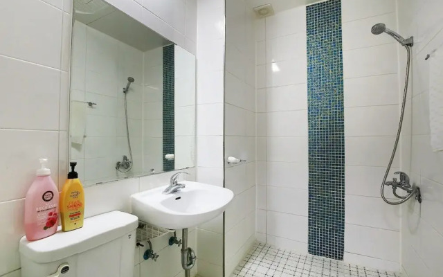 Nonsan Hwangje Motel