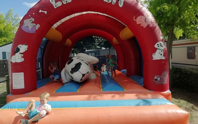 Camping Domaine des Salins