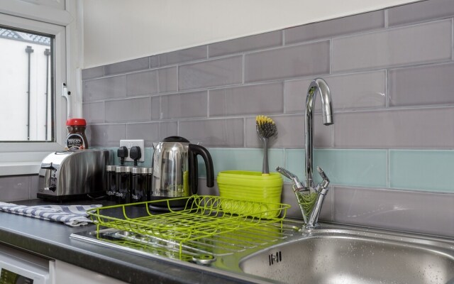 Upper Strand Apartment