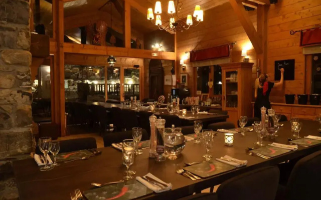 Chilly Powder - Hôtel au Coin du Feu