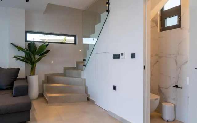 Aethra Deluxe Villa With Pool 700m From Beach