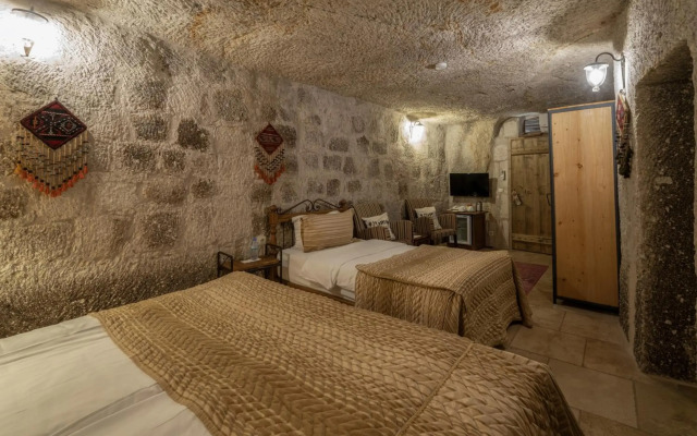 Tekkaya Cave Hotel