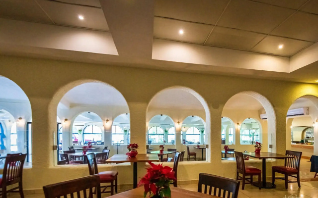 Cozumel Hotel & Resort, Trademark Collection by Wyndham