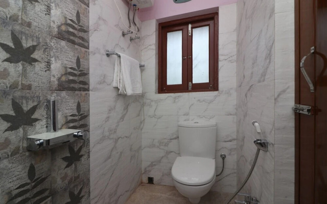 Oyo 19806 Corporate Guest House