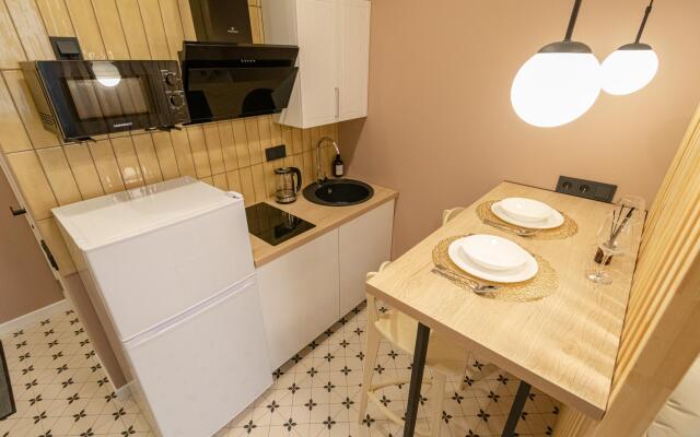 In an apartment on Birch Alley 19k2