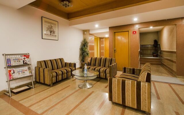 OYO 9303 Celebrity Skyhy Rooms