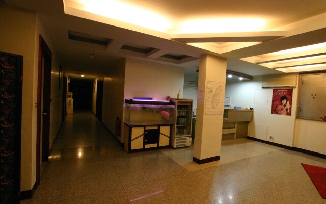 King Town Hotel