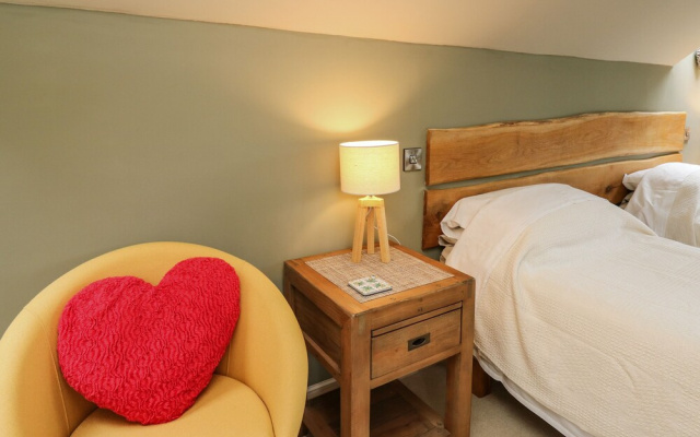 Nevern House