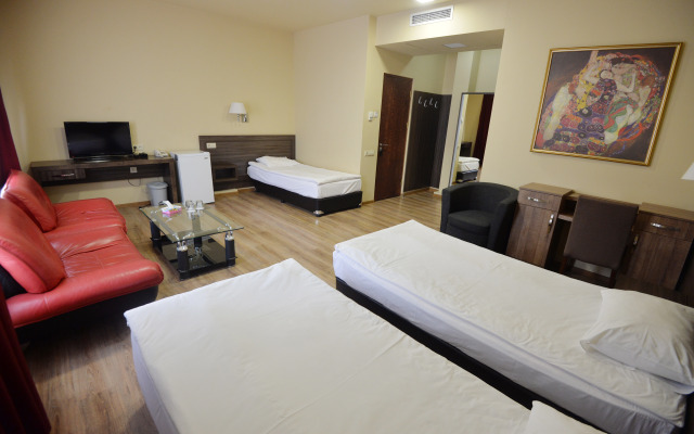 Отель Deluxe Ереван