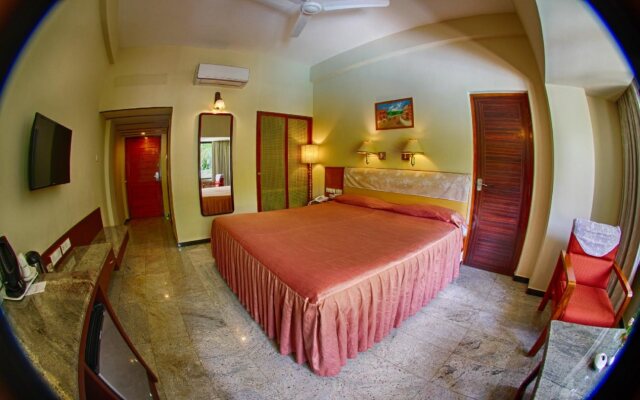 Hotel Parisutham