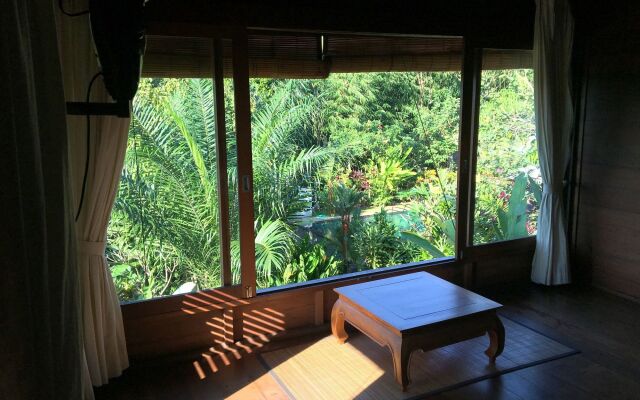Sari Bamboo Villas