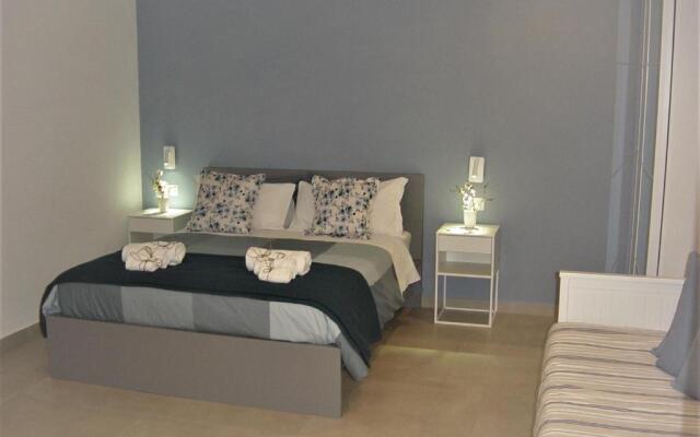 kissunderthemoonapartments