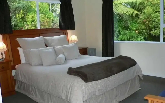 Patuha Rainforest Retreat