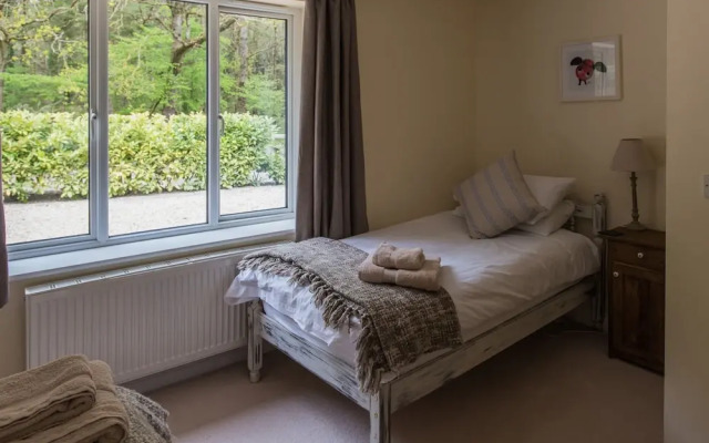 Farley Lodge